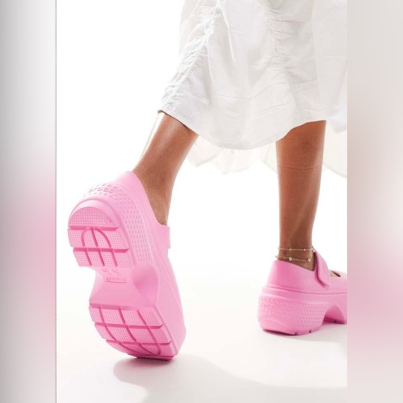 Crocs Stomp Mary Jane Platform Sandals – Pink – Men’s 2 / Women’s 4 - Picture 4 of 13
